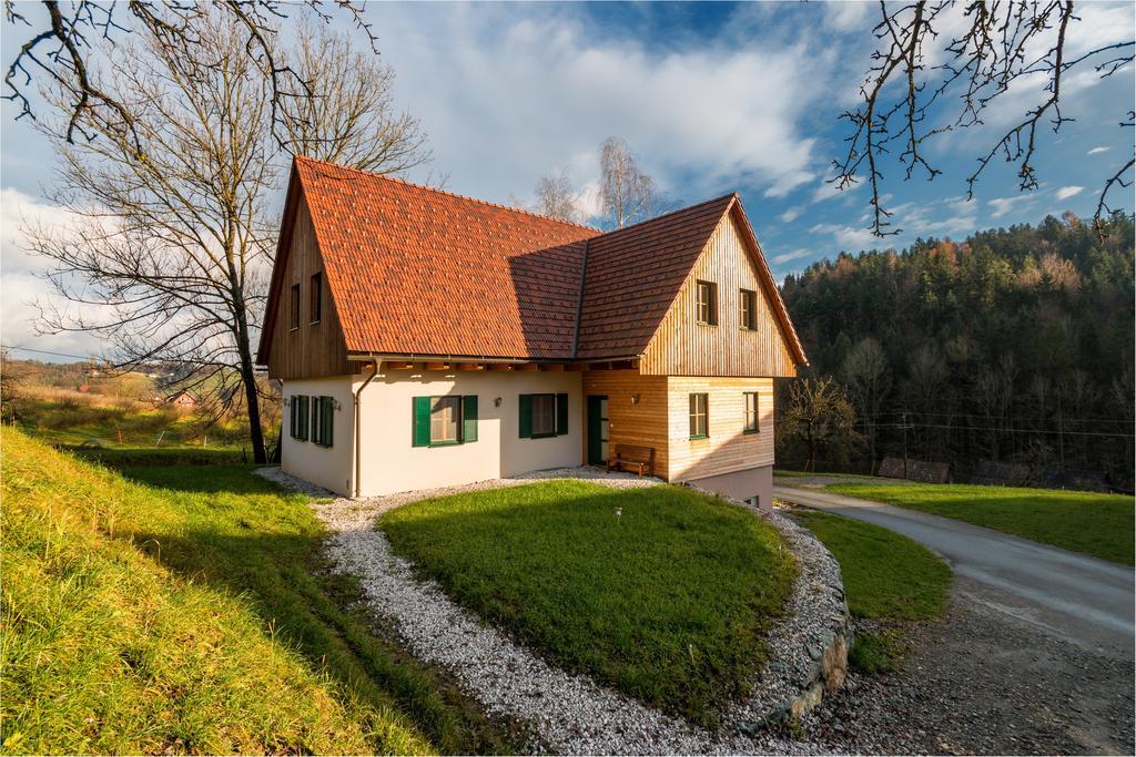 Gaestehaus Biohof Лойчах Экстерьер фото